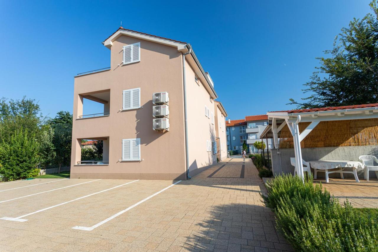 Apartments Crnekovic Jasna Baška Dış mekan fotoğraf