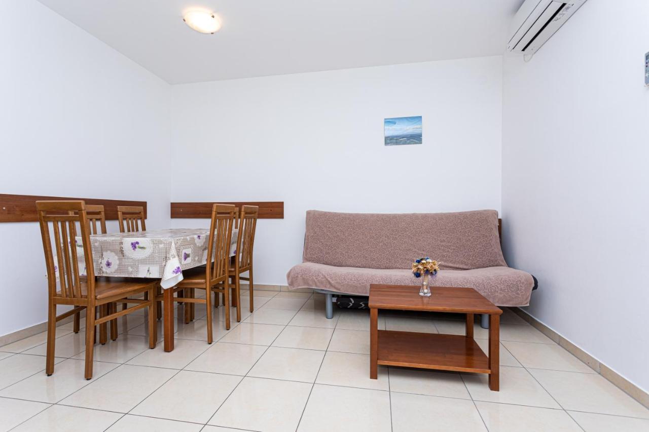 Apartments Crnekovic Jasna Baška Dış mekan fotoğraf