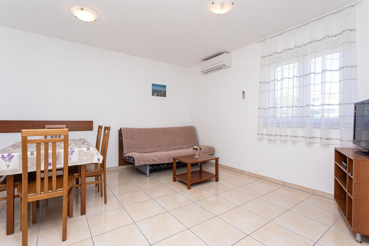 Apartments Crnekovic Jasna Baška Dış mekan fotoğraf