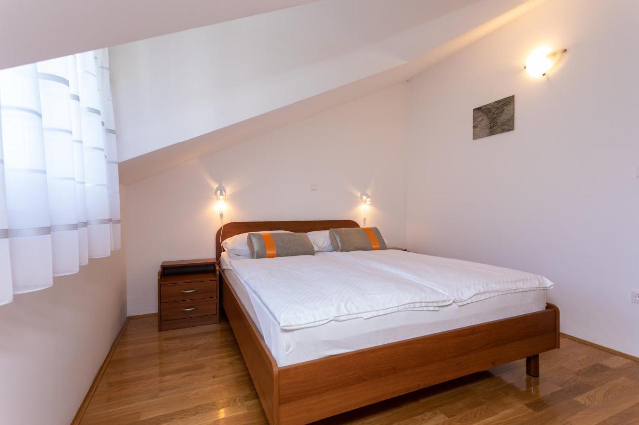 Apartments Crnekovic Jasna Baška Dış mekan fotoğraf